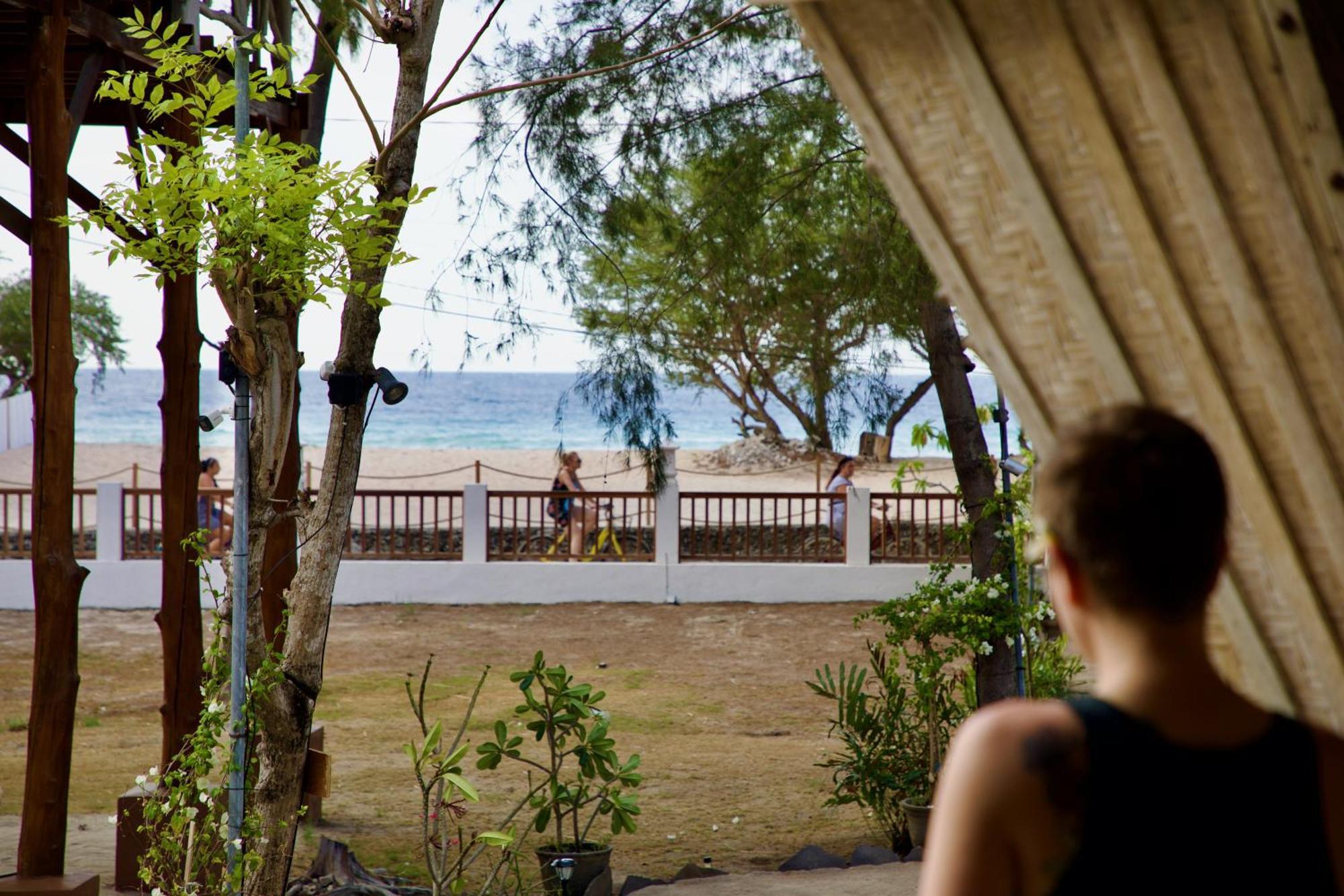 Villa Sunset Beach Gili Trawangan Exterior photo